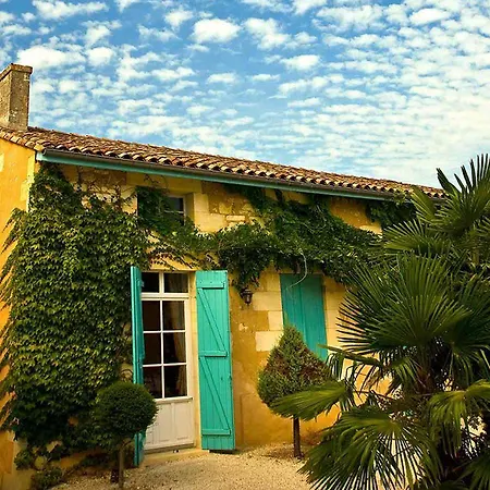 Chateau Rousselle * Saint-Ciers-de-Canesse